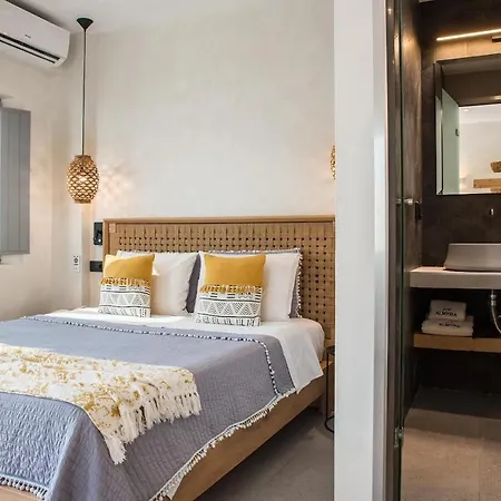 Almyra Oia (Santorini)