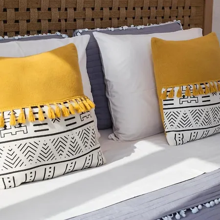 Almyra Oia (Santorini)